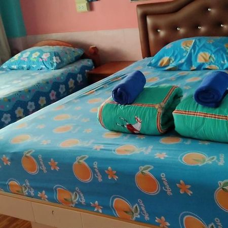 Rueangsrisiri Guesthouse 2 Szukhothaj Kültér fotó