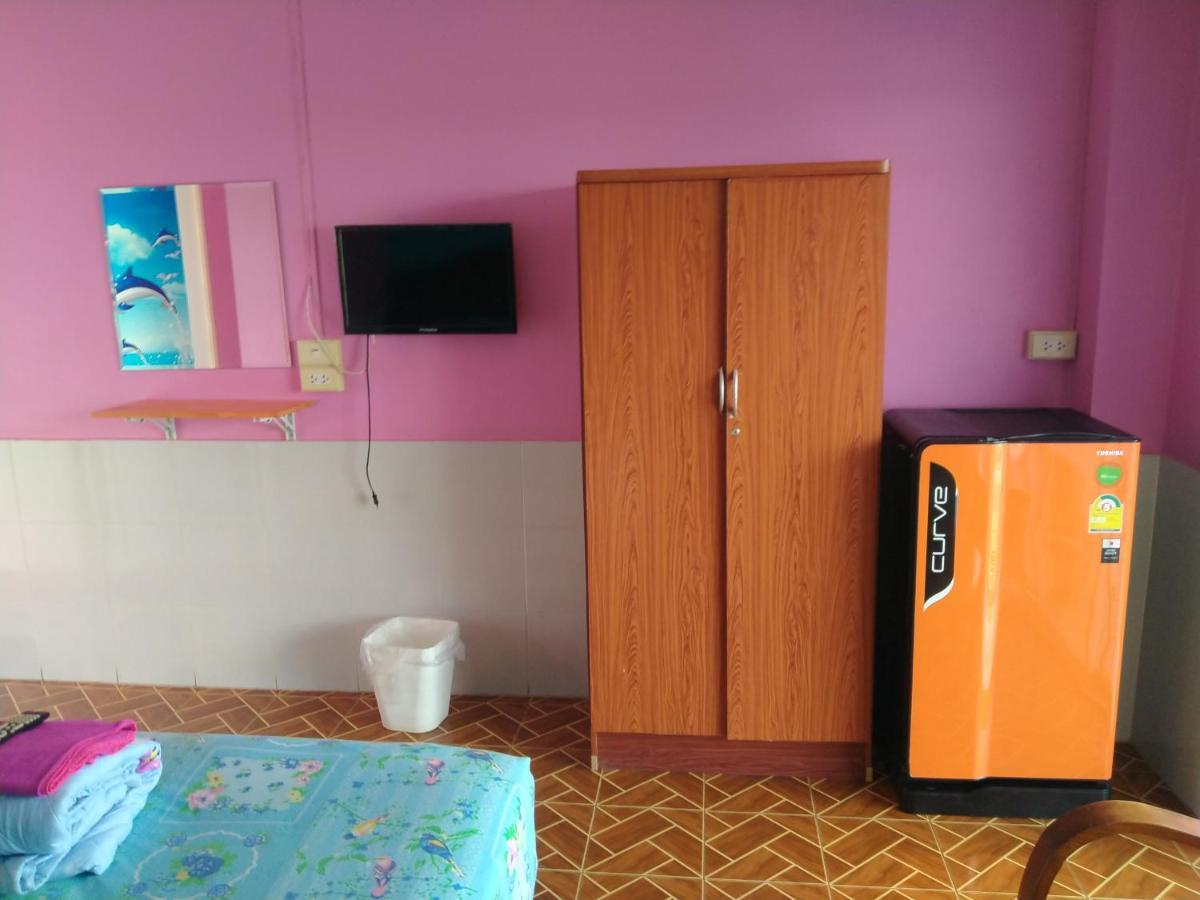 Rueangsrisiri Guesthouse 2 Szukhothaj Kültér fotó