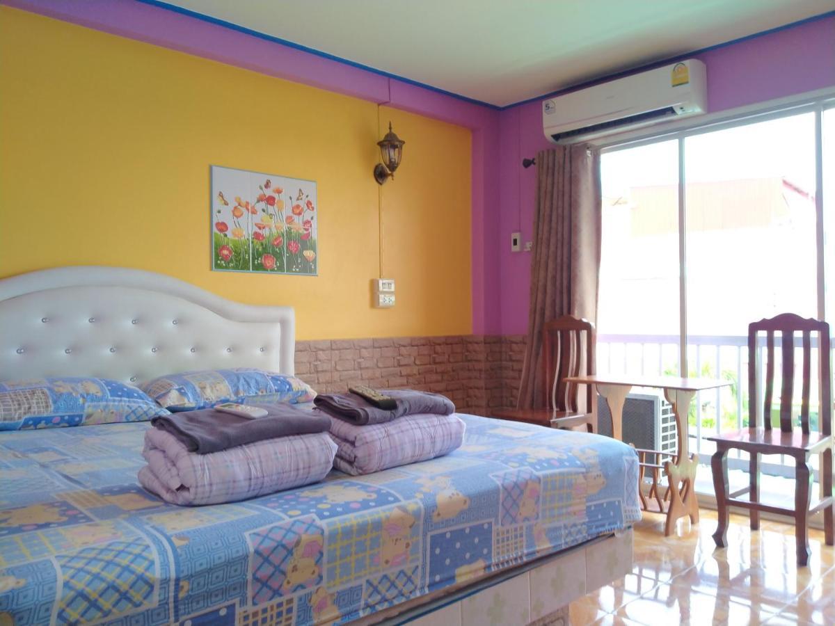 Rueangsrisiri Guesthouse 2 Szukhothaj Kültér fotó
