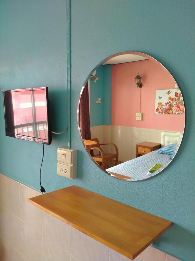 Rueangsrisiri Guesthouse 2 Szukhothaj Kültér fotó