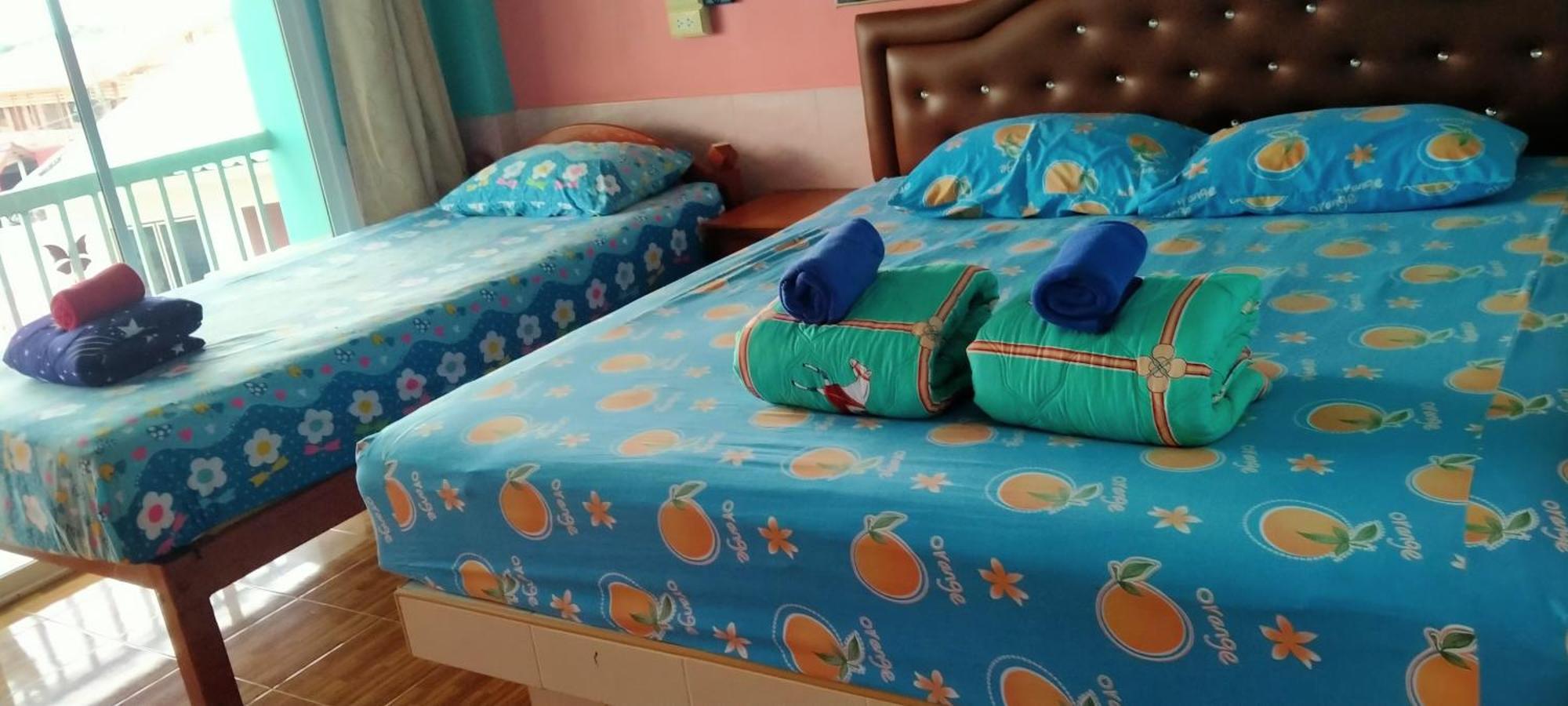 Rueangsrisiri Guesthouse 2 Szukhothaj Kültér fotó