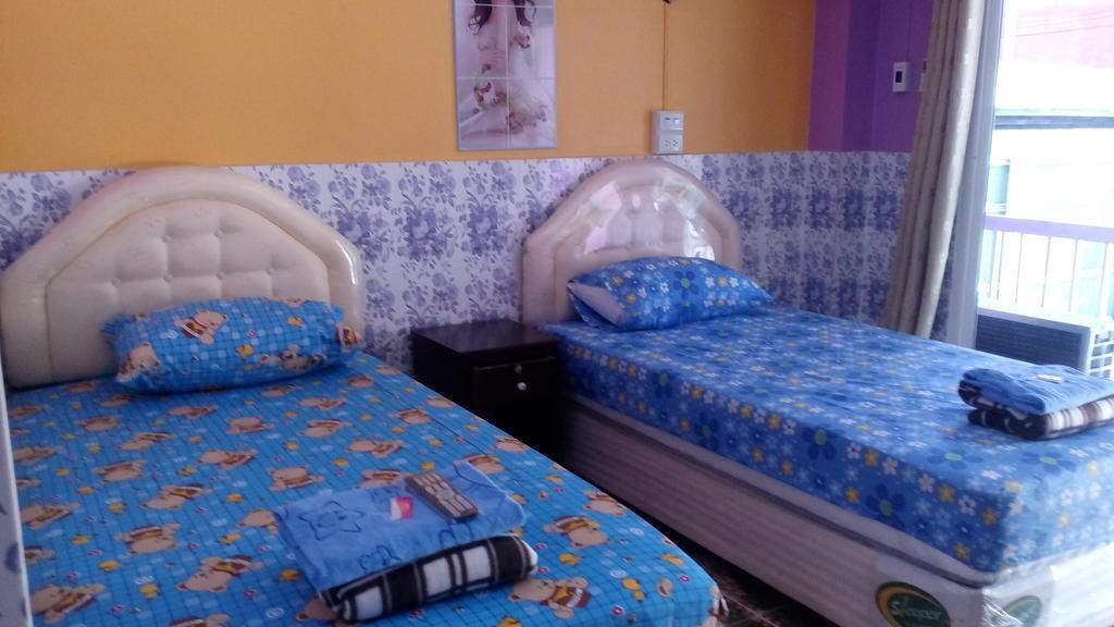 Rueangsrisiri Guesthouse 2 Szukhothaj Kültér fotó