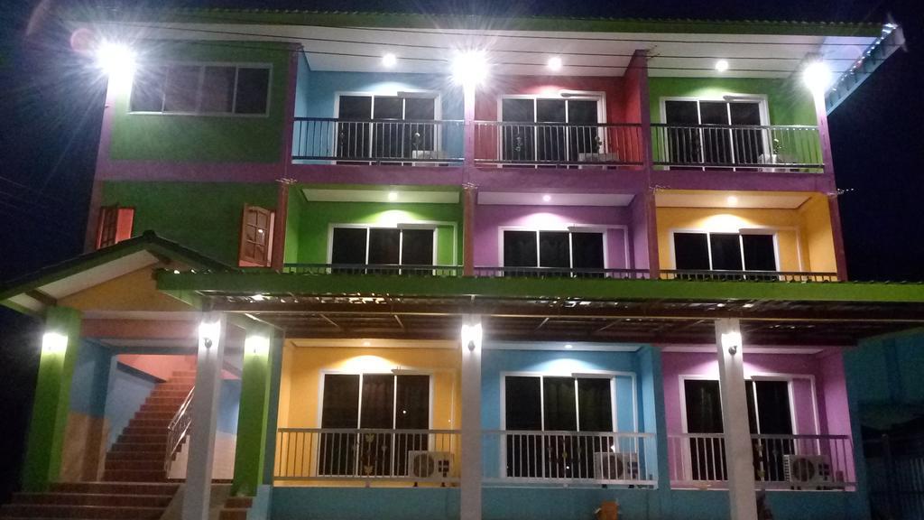 Rueangsrisiri Guesthouse 2 Szukhothaj Kültér fotó