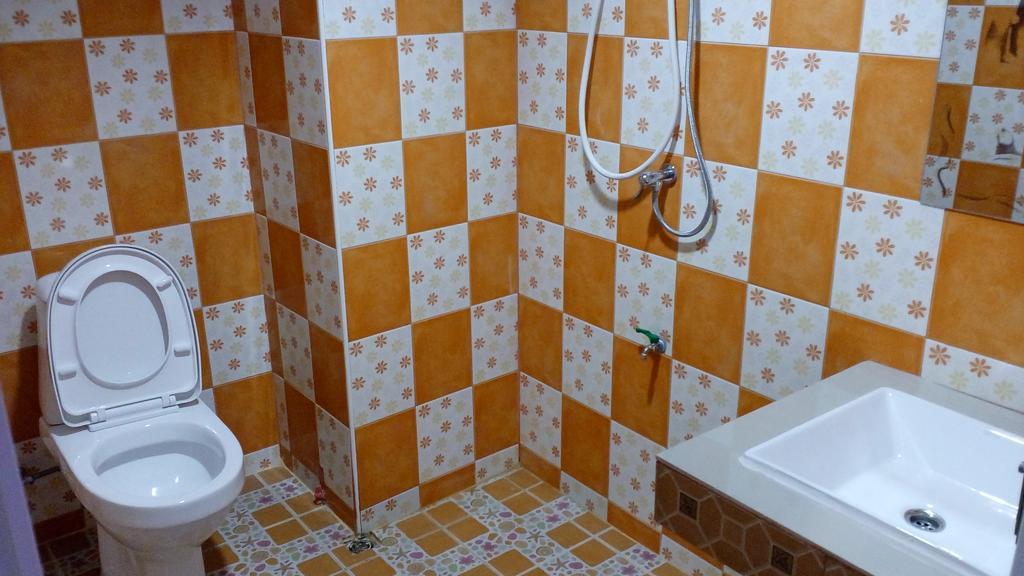 Rueangsrisiri Guesthouse 2 Szukhothaj Kültér fotó